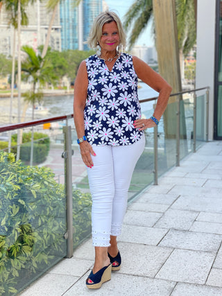 DAISY DAY SLEEVELESS V-NECK TOP - Cathys Place
