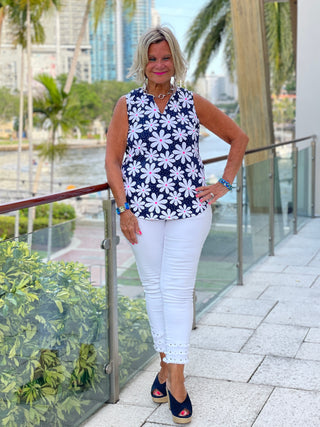 DAISY DAY SLEEVELESS V-NECK TOP - Cathys Place