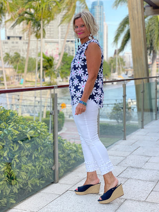 DAISY DAY SLEEVELESS V-NECK TOP - Cathys Place