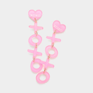 RESIN HEART XOXO MESSAGE LINK DANGLE EARRINGS