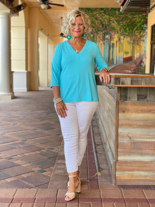 TAILORED SEAFOAM SLEEVE V TOP