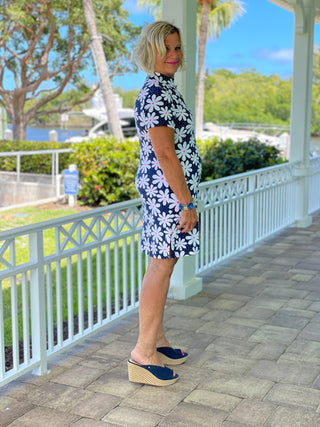 NAVY DAISY SHORT SLEEVE DRESS