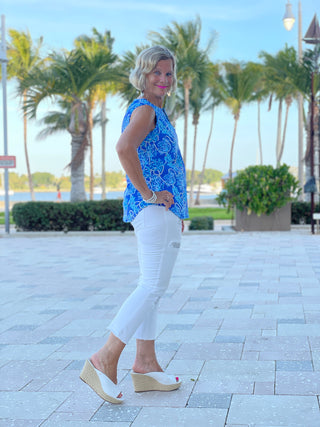AQUA LANE SLEEVELESS V -NECK - Cathys Place
