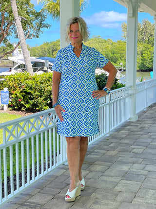 AQUA DIAMONDS SHORT SLEEVE DRESS