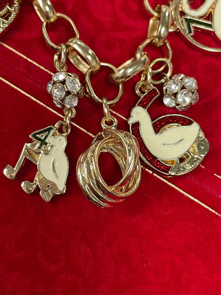 HOLIDAY MAGIC CHARM BRACELET - Cathys Place