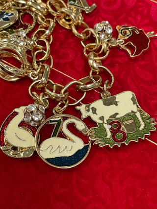 HOLIDAY MAGIC CHARM BRACELET - Cathys Place