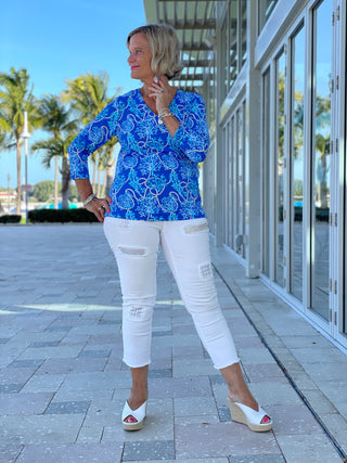 AQUA LANE V-NECK TOP - Cathys Place