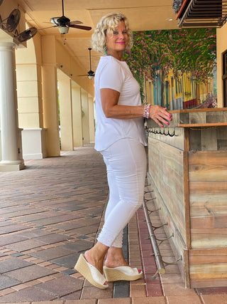 WHITE SHORT SLEEVE TOP