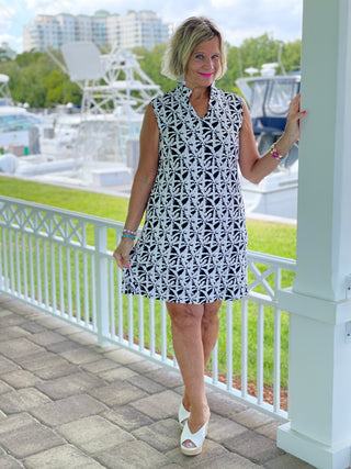 BLACK AND BEIGE COLLAR DRESS - Cathys Place