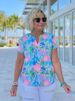 SEASHELL PINK AND BLUE SHORT SLEEVE
