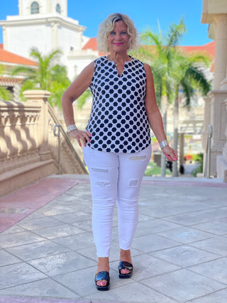 TINSLEY SLEEVELESS V NECK - Cathys Place