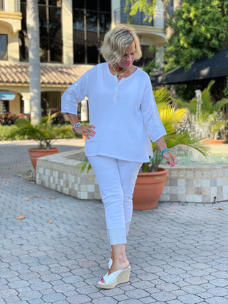 WHITE WAFFLE  3 BUTTON TOP