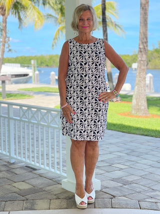 BLACK AND BEIGE SHIFT DRESS - Cathys Place