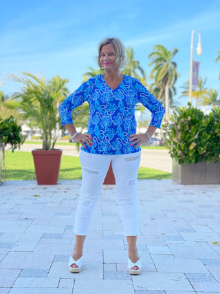 AQUA LANE V-NECK TOP - Cathys Place