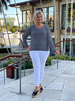 NAVY STRIPE V NECK SWEATER