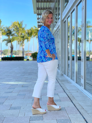 AQUA LANE V-NECK TOP - Cathys Place