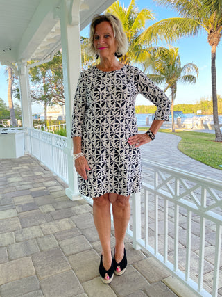 BLACK AND BEIGE SLEEVE DRESS - Cathys Place