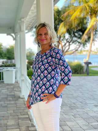 PINEAPPLE VACA ASYMMETRIC TOP