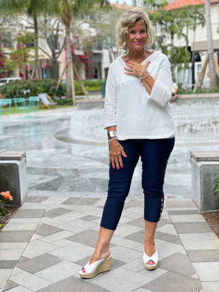 CHENILLE WHITE BEACHTIME HOODED SWEATER
