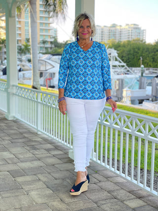 BAHAMA BLUE TURTLE V NECK