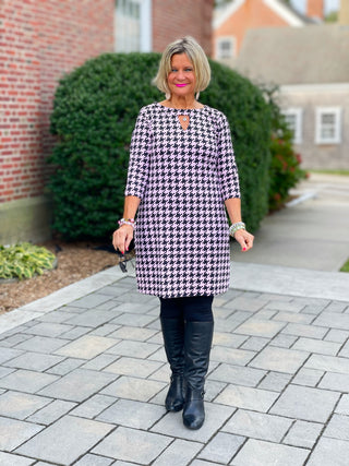 PINK AND BLACK HOUNDSTOOTH KEYHOLE DRESS