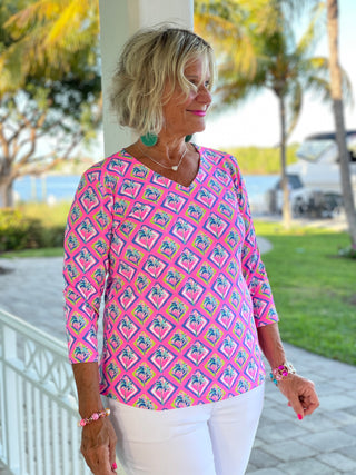 PALM TREE SIESTA V NECK TOP