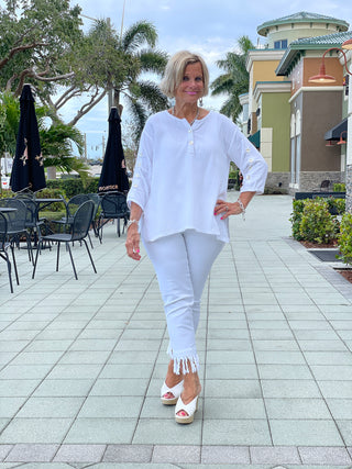 WHITE WAFFLE  3 BUTTON TOP