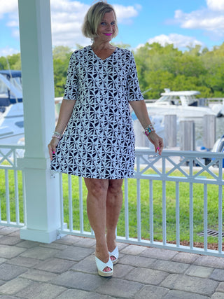 BLACK AND BEIGE ELBOW SLEEVE DRESS - Cathys Place